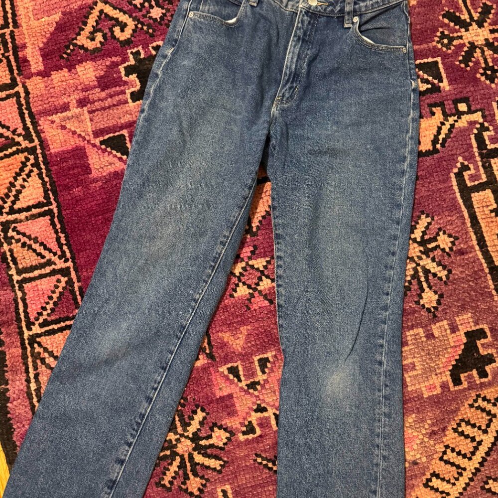 Rollas Original High Rise Straight Size 28 jeans